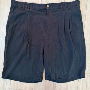 Paradise collection pleated 100% silk dressy Black Men's Shorts.